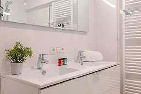 Comfortable 2 Bedroom Apartment With Sea-view