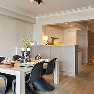 Stunning Modern Sea-view Apartment in Duinbergen