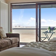 Beautiful Studio With Stunning Seaview and Terrace