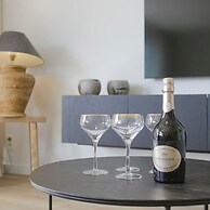 Stunning Modern Apartment With Large Terrace