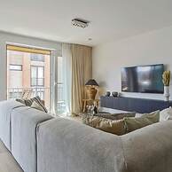 Stunning Modern Apartment With Large Terrace