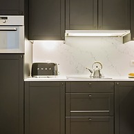 Stunning Modern Apartment With Large Terrace