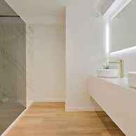 Stunning Modern Apartment With Large Terrace