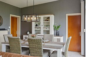 Bungalow With Garden at 5 Minutes From the Beach