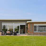 Bungalow With Garden at 5 Minutes From the Beach