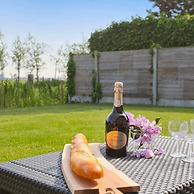 Bungalow With Garden at 5 Minutes From the Beach