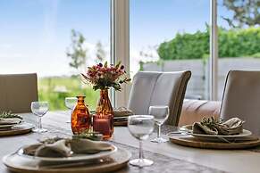 Bungalow With Garden at 5 Minutes From the Beach