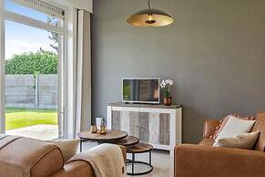 Bungalow With Garden at 5 Minutes From the Beach