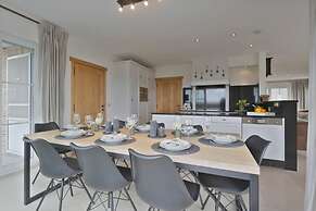 Family House With a Beautiful View in Damme