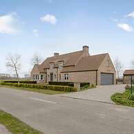 Family House With a Beautiful View in Damme