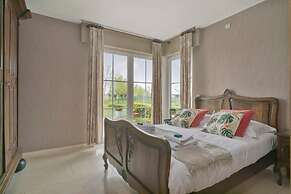 Family House With a Beautiful View in Damme