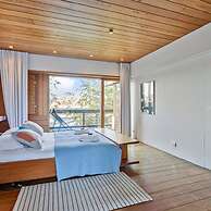 Modernist Design House With Garden Near the Beach