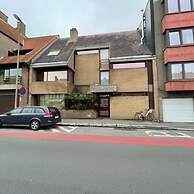Modernist Design House With Garden Near the Beach