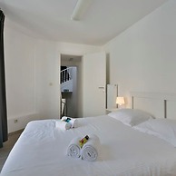 Mimi s House - Authentic Family Home by the Beach