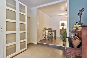 Charming Getaway in the Historical City Center