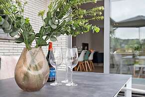 Spacious Bungalow With Garden Near the Beach sea