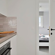 Spacious Bungalow With Garden Near the Beach sea