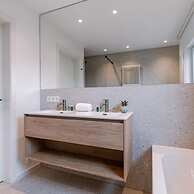 Spacious Bungalow With Garden Near the Beach sea