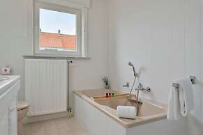 Spacious Bungalow With Garden Near the Beach sea