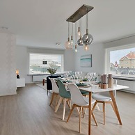 Spacious Bungalow With Garden Near the Beach sea