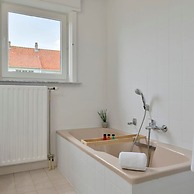 Spacious Bungalow With Garden Near the Beach sea