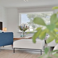 Spacious Bungalow With Garden Near the Beach sea