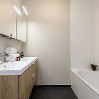 Lovely Apartment With Terrace and sea View