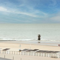Lovely Apartment With Terrace and sea View