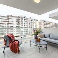 Lovely Apartment With Terrace and sea View