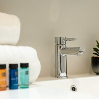 Lovely Apartment With Terrace and sea View