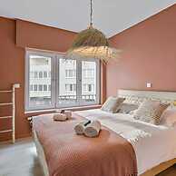 Stylishly Refurbished Apartment With sea View