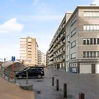 Stylishly Refurbished Apartment With sea View