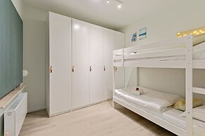 Stylishly Refurbished Apartment With sea View