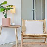 Stylishly Refurbished Apartment With sea View