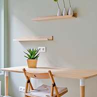 Stylishly Refurbished Apartment With sea View