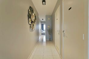 Lovely Apartment With Stunning Sea-view