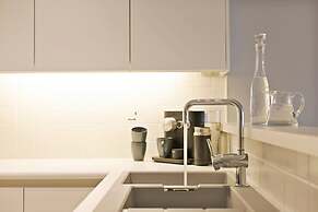 Lovely Apartment With Stunning Sea-view