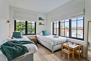 Renovated Apartment by the Beach in Knokke-heist