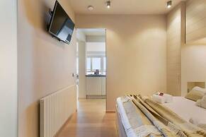 Unique Apartment With Sea-view Near the Center