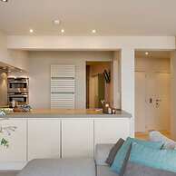 Unique Apartment With Sea-view Near the Center