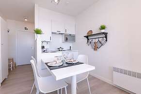 Modern Studio Near the sea and Beach