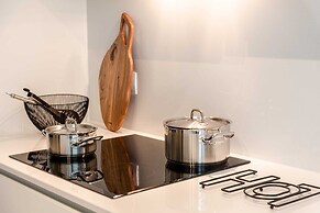 New Holiday Home With Parking Near the Beach