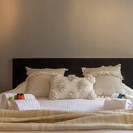 Modern Apartment at the Beach With Parking