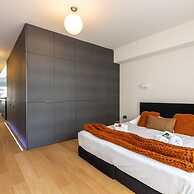 Modern Apartment at the Beach With Parking