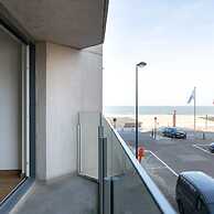 Modern Apartment at the Beach With Parking