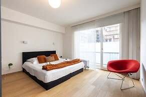 Modern Apartment at the Beach With Parking