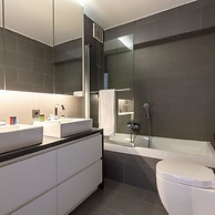 Modern Apartment at the Beach With Parking