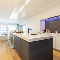 Modern Apartment at the Beach With Parking