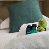 Modern yet Very Cosy and Sunny Flat