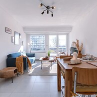 Lovely Sunny Flat Just Near the Beach and the sea